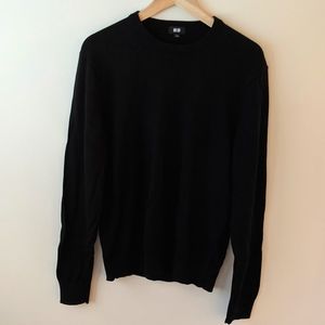 Black Uniqlo Crewneck Sweatshirt